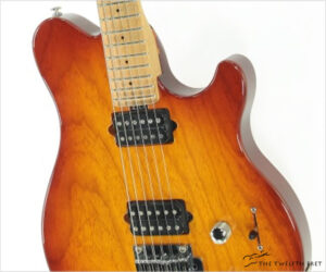   Ernie Ball Music Man Axis Sport HH Tremolo Sunburst, 2001