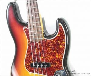   Fender 62 Reissue Jazz Bass Sunburst, 1982