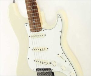  Fender Custom Deluxe Custom Shop Stratocaster Blonde, 1999