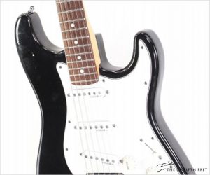   Fender Standard Stratocaster Rosewood in Black, 1988