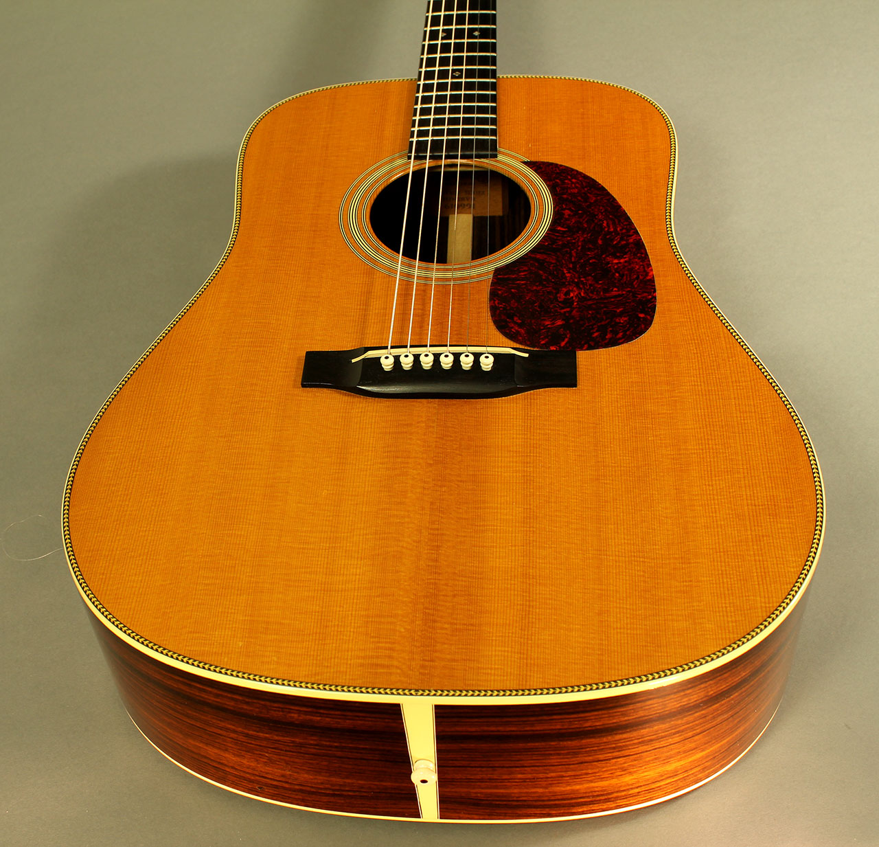 Martin HD-28V 1996 | archive.12fret.com